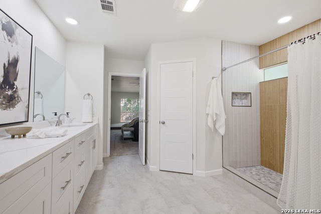 Image 38 of 39 For 13450 El Mirador St