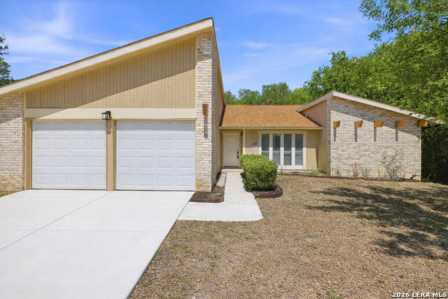 Image 9 of 39 For 13450 El Mirador St