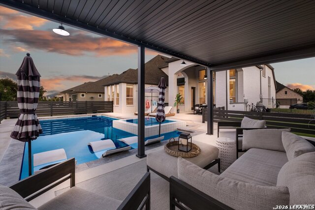 Image 39 of 43 For 2119 Kerrisdale Dr