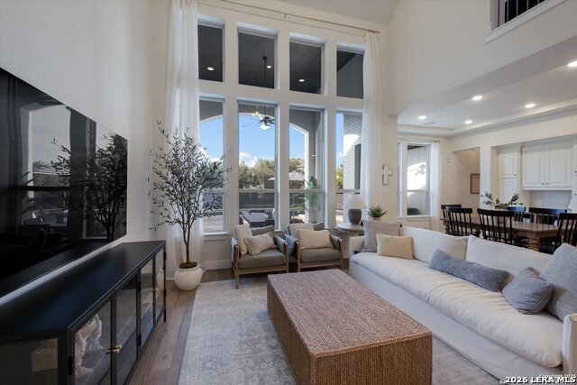 Image 9 of 43 For 2119 Kerrisdale Dr