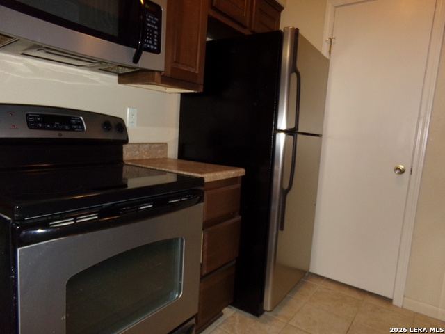 Image 13 of 27 For 13018 Heimer Rd  709