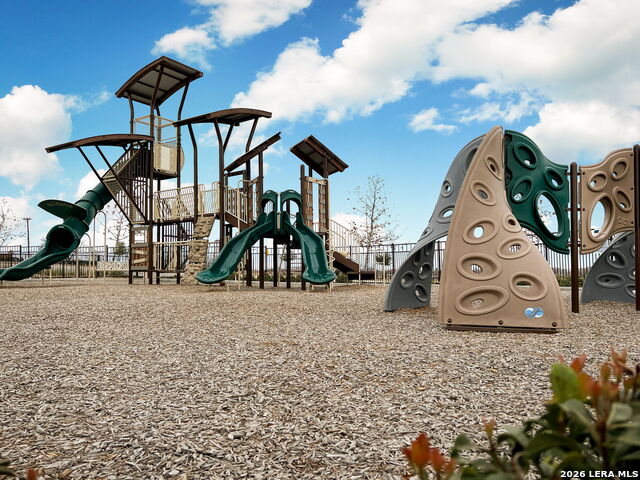 Image 18 of 22 For 5923 Forte Fls