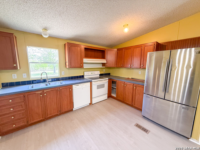 Image 15 of 30 For 4506 Legend Falls