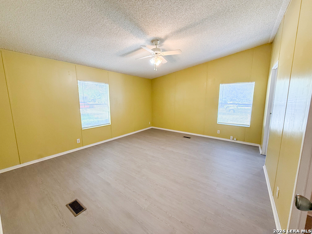 Image 5 of 30 For 4506 Legend Falls