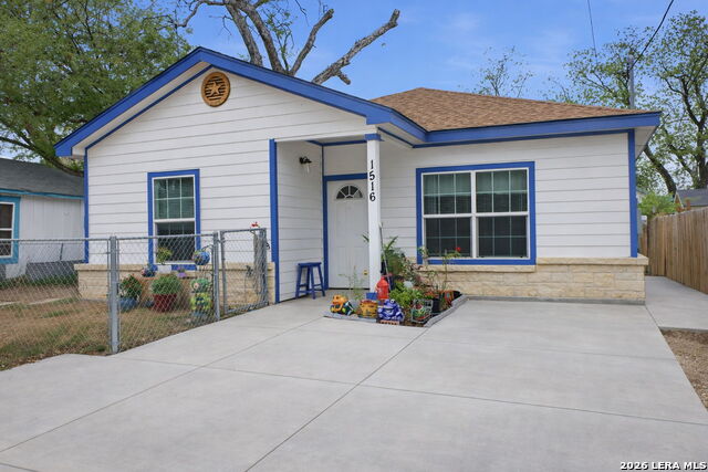 Image 3 of 17 For 1516 Santiago