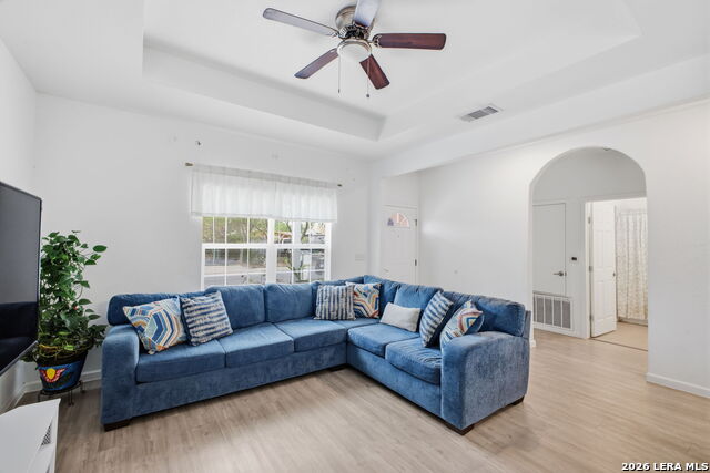 Image 7 of 17 For 1516 Santiago