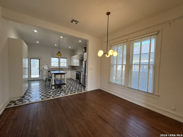 Image 6 of 19 For 511 N Monumental