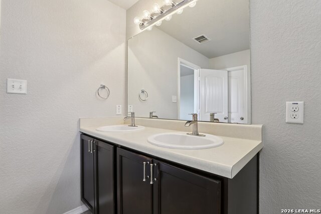 Listing photo id 14 for 7426 Galileo Line