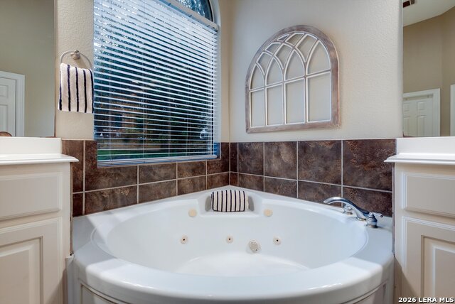 Image 21 of 35 For 422 Cadence  