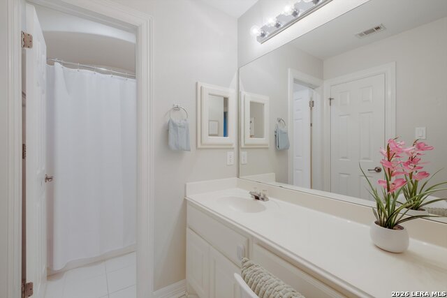 Image 29 of 35 For 422 Cadence  