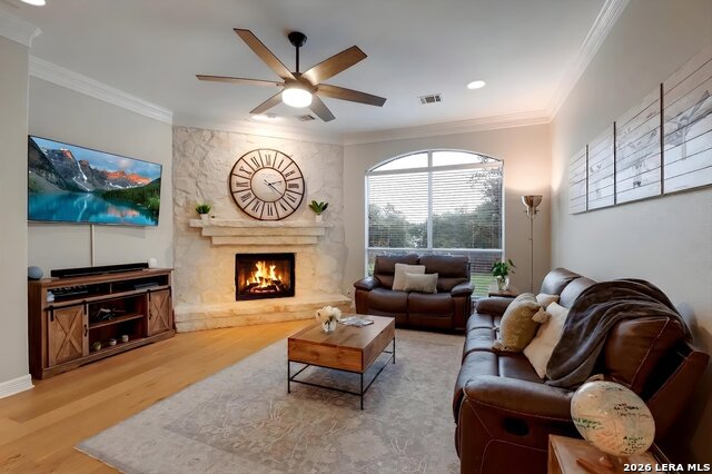 Image 7 of 35 For 422 Cadence  