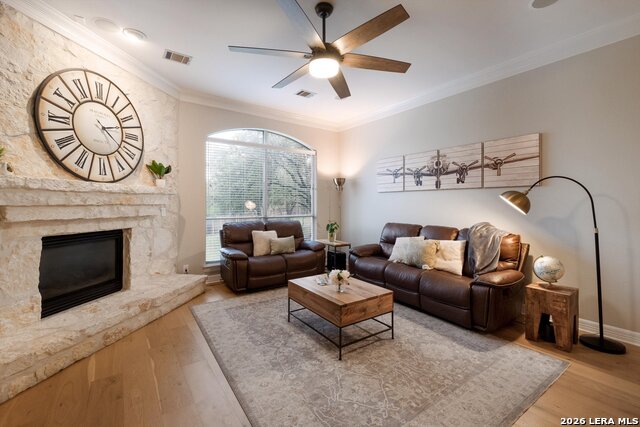 Image 8 of 35 For 422 Cadence  