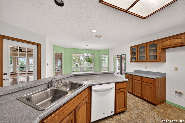 Image 15 of 40 For 418 County Road 574