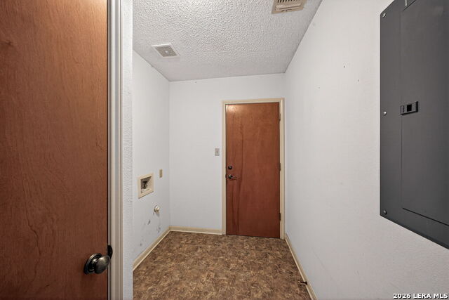 Image 31 of 40 For 418 County Road 574