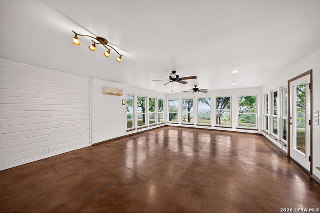 Image 32 of 40 For 418 County Road 574