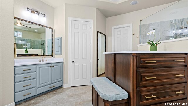 Image 23 of 48 For 521 Hunters Trophy