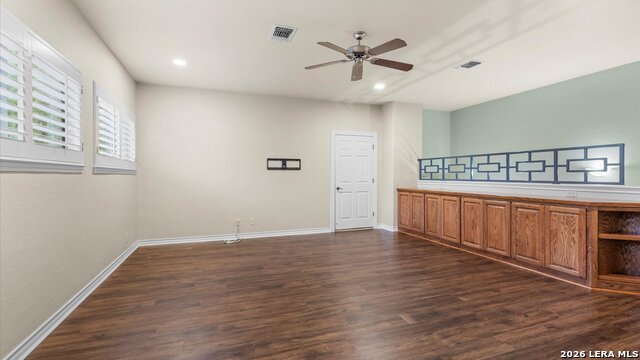 Image 29 of 48 For 521 Hunters Trophy