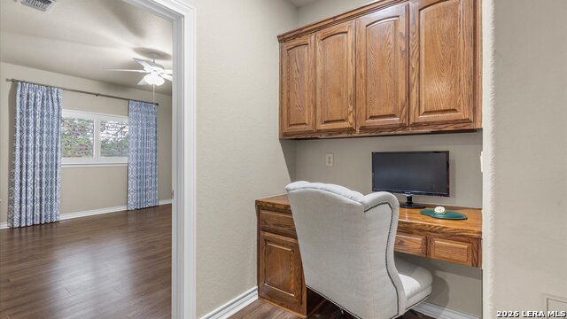 Image 34 of 48 For 521 Hunters Trophy