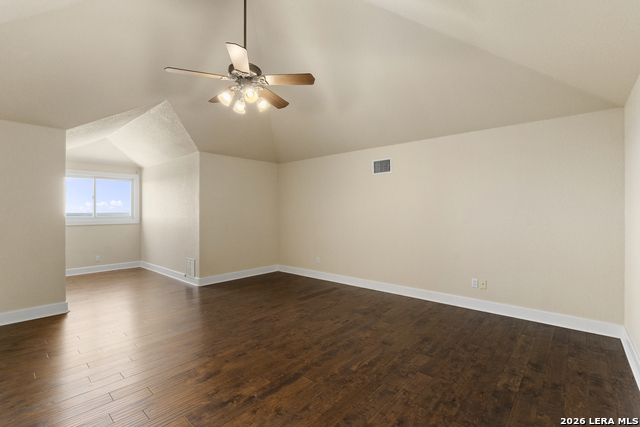 Listing photo id 37 for 140 Kuntz Run