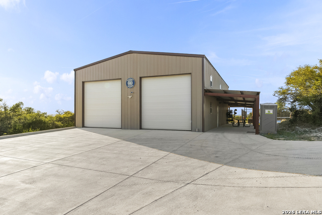 Listing photo id 43 for 140 Kuntz Run