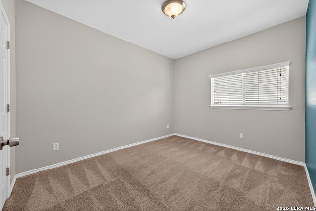 Image 20 of 28 For 225 Country Vale