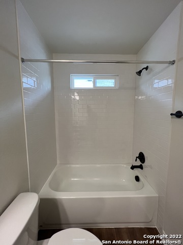 Image 24 of 32 For 7614 Agave Bend  101