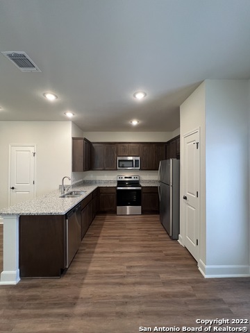 Image 7 of 32 For 7614 Agave Bend  101