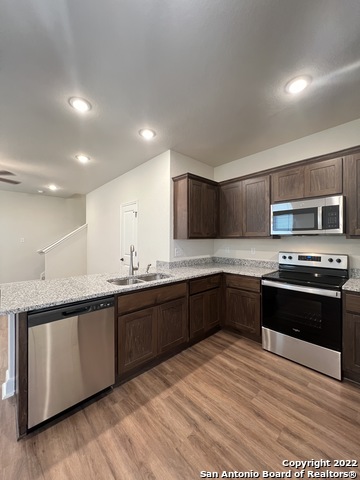 Image 9 of 32 For 7614 Agave Bend  101