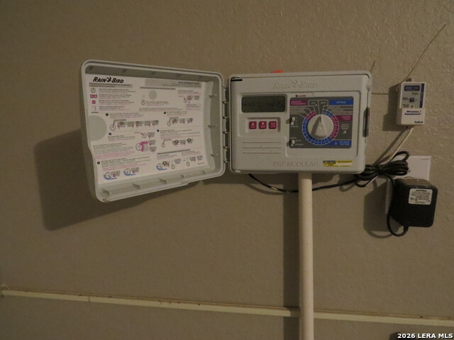 Image 21 of 29 For 508 Foxford Run Dr