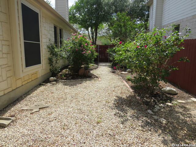 Image 25 of 29 For 508 Foxford Run Dr