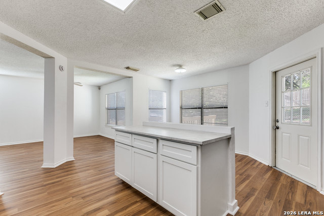 Image 11 of 25 For 7851 Farlin Park