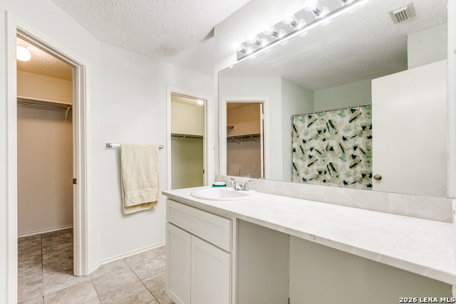 Image 15 of 25 For 7851 Farlin Park