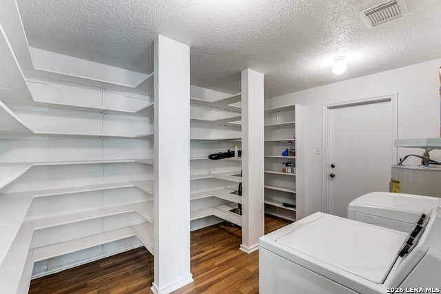 Image 22 of 25 For 7851 Farlin Park