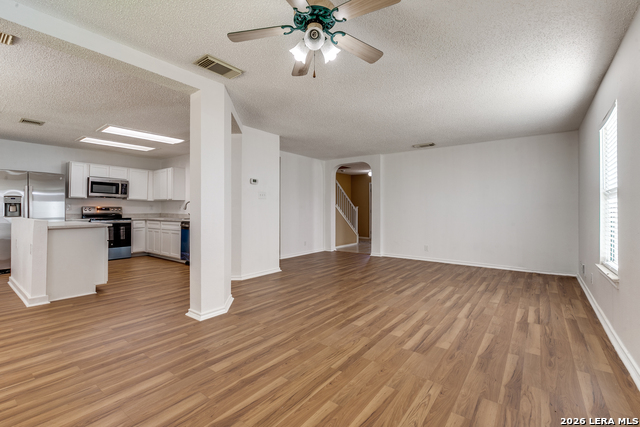 Image 5 of 25 For 7851 Farlin Park