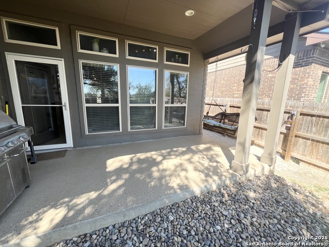 Image 24 of 24 For 8714 White Crown