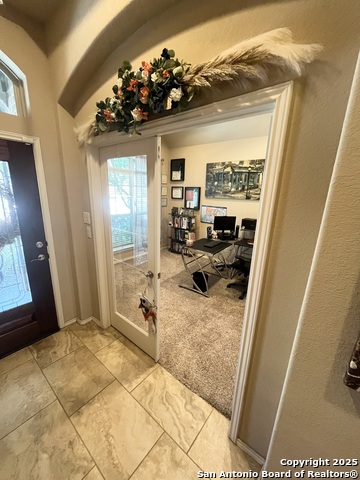 Image 8 of 24 For 8714 White Crown