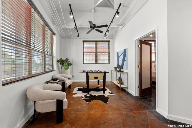 Image 14 of 32 For 1339 Flores St S 202