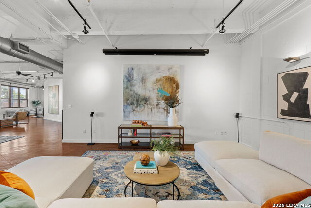 Image 3 of 32 For 1339 Flores St S 202