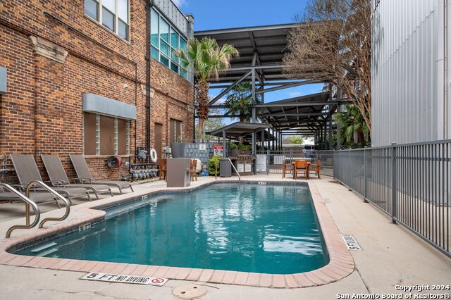 Image 31 of 32 For 1339 Flores St S 202