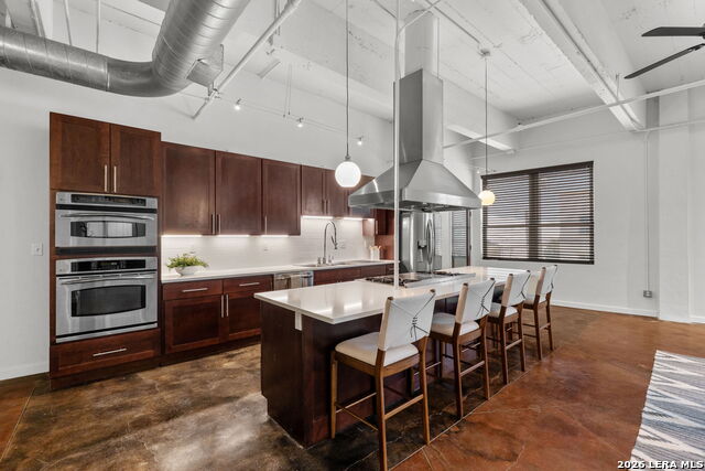 Image 8 of 32 For 1339 Flores St S 202