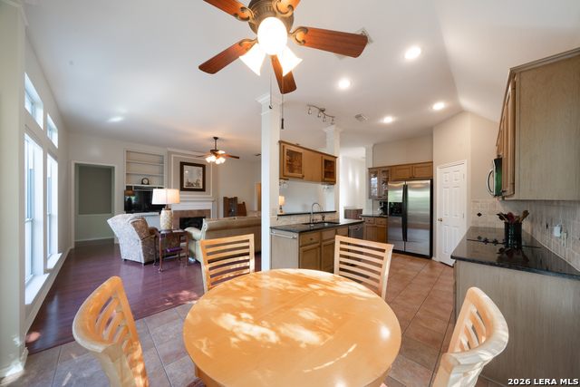 Image 11 of 34 For 711 Belmark Ct