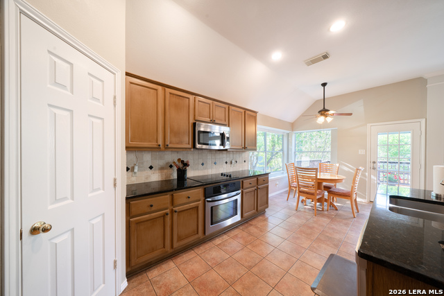 Image 12 of 34 For 711 Belmark Ct