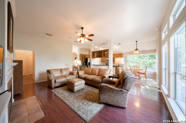 Image 17 of 34 For 711 Belmark Ct