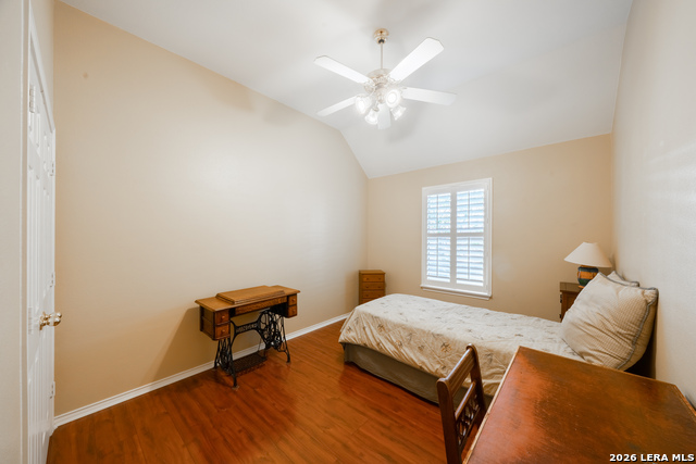 Image 22 of 34 For 711 Belmark Ct