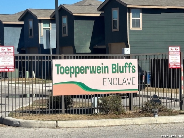 Image 10 of 11 For 6610 Mia Way  101