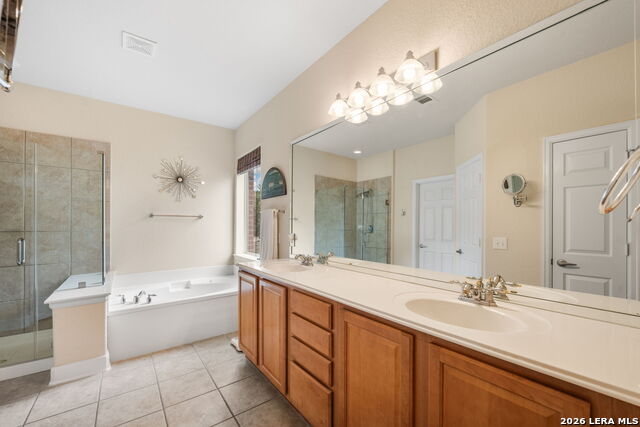 Image 14 of 51 For 13039 Walking Horse