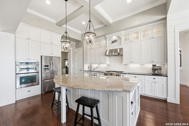 Listing photo id 12 for 1058 Provence