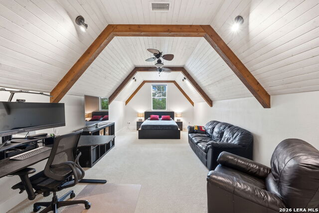 Listing photo id 23 for 1058 Provence