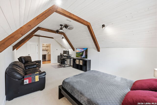 Listing photo id 24 for 1058 Provence