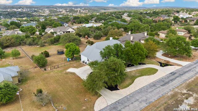 Listing photo id 39 for 1058 Provence